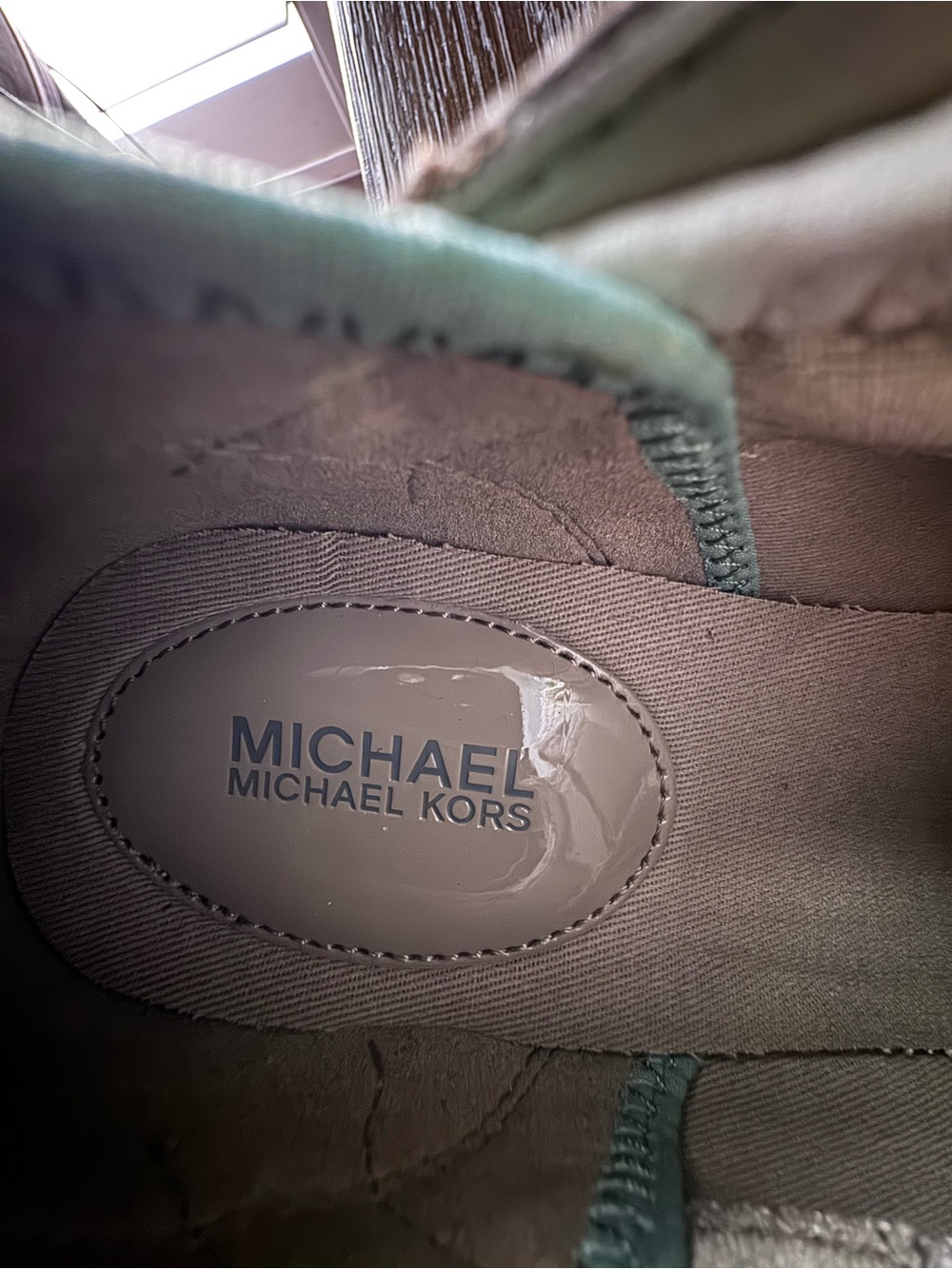 Michael Kors Liv Trainer Women’s Sneakers Gum sole 7.5 New - Picture 8 of 16